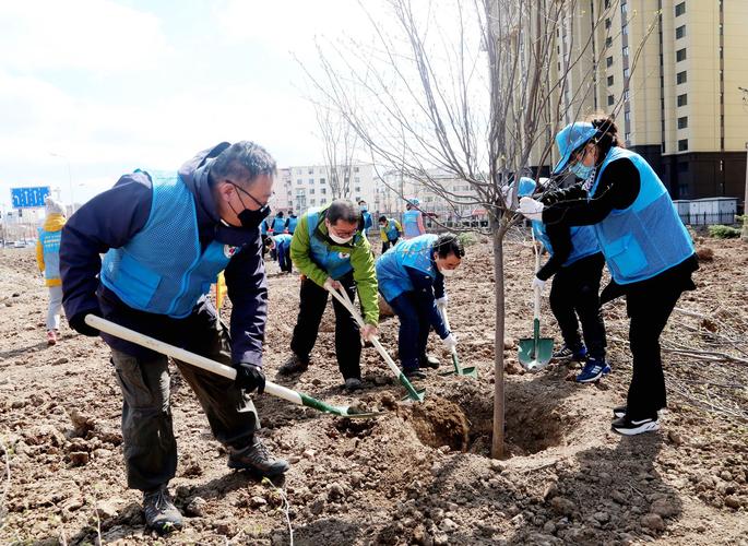 乘车绿色出行的英语作文？